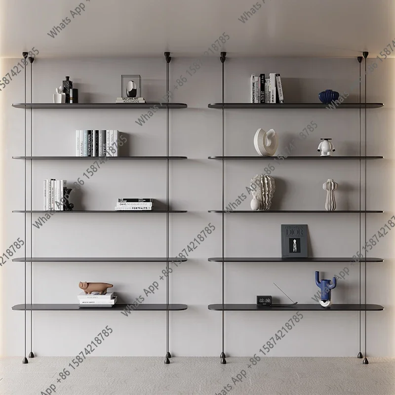 

Минималистичная книжная полка 46C с металлическим декоративным элементом на верхней части