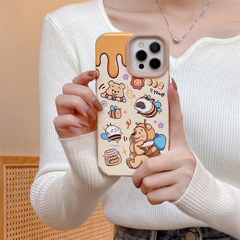 Winnie the Pooh honey Pooh Bear Anime Phone Case For iPhone 15 14 13 12 11 Pro Max Case Cute luxury cartoon art shockproof Cover