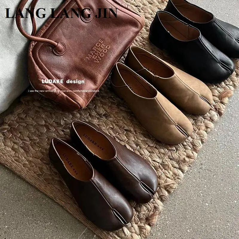 

2024 Fashion Women Split Toe Mary Jane Lolita Flats Ladies Retro Vintage Kawaii Designer Leather Loafers Girl Elegant Ballerinas