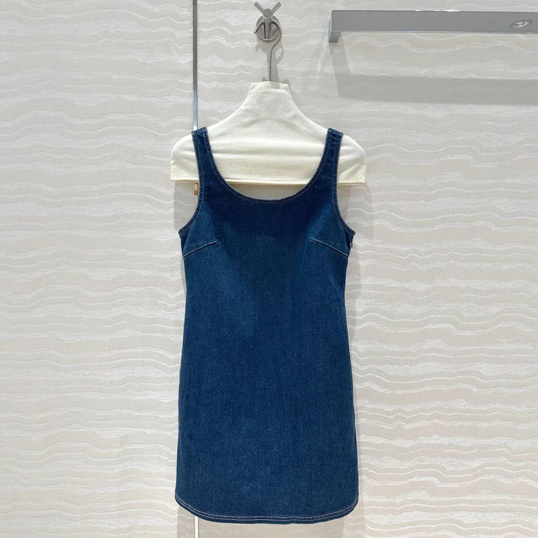 2024 New Autumn Luxury Fashion Design Tank Jeans Dress Women O-neck Sleeveless Sweet Vintage Slim Fit Blue Denim Dresses