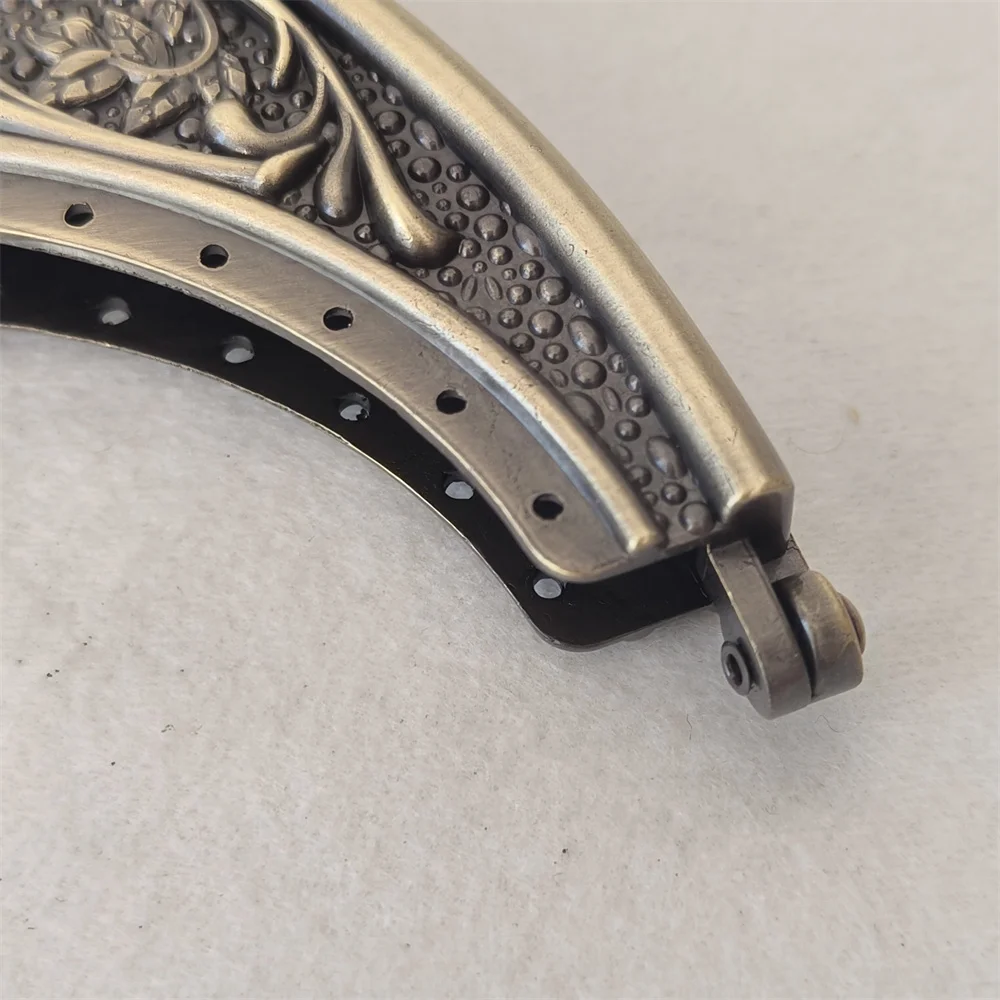 1 Piece Zinc Alloy Antique Brass Retro Mini Kiss Lock Purse Frame Small Clutch Handbag Frame Kiss Lock Bag Frame Purse Frame