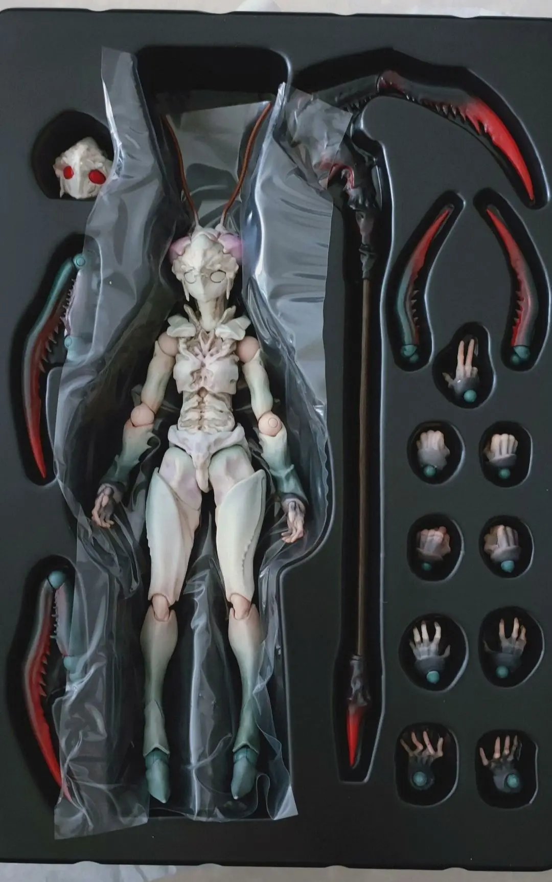 

In Stock SEXYICE Sexy Ice2019 Vermin Mantis B0127 1/12 Anime Action Figures Toys Collector Model Gifts