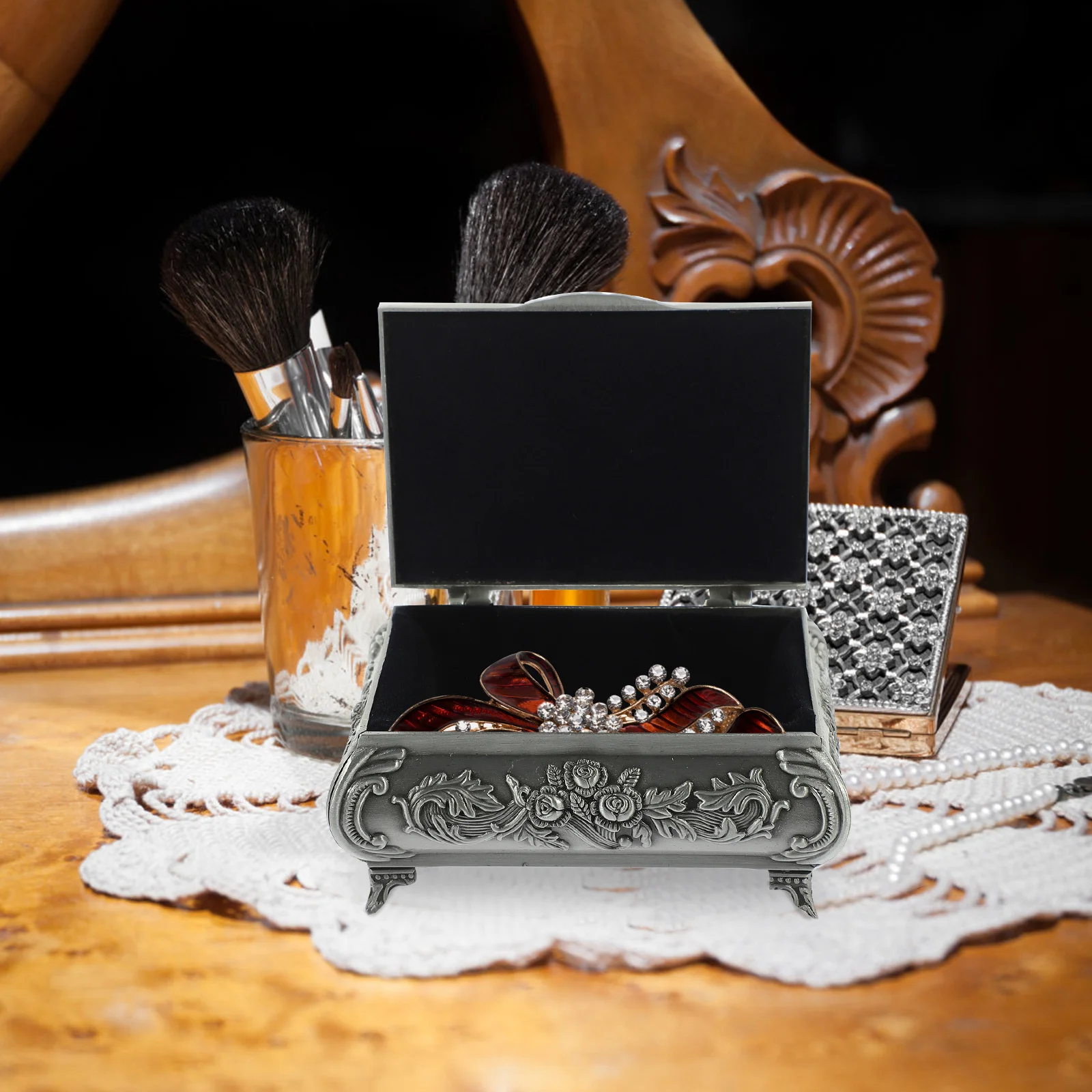 

Retro Zinc Alloy Jewelry Box Rose Pattern Footed Storage Case for Rings Earrings Organizer Jewelry Box Bracelets Storage Boxes