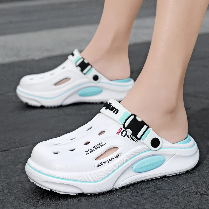Novos Clogs Clássicos de Verão para Homens, Chinelos Respiráveis, Sapatos de Jardim em EVA, Confortáveis para Praia, Sandálias Antiderrapantes