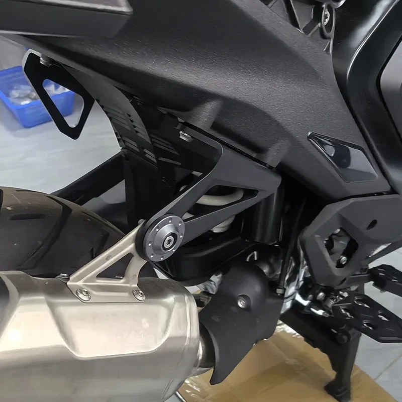 Для BMW R1300GS R 1300 GS R 1300GS 2023 2024 2025 педали мотоцикла вихлопная вешалка кронштейн задняя подставка для ног заглушки