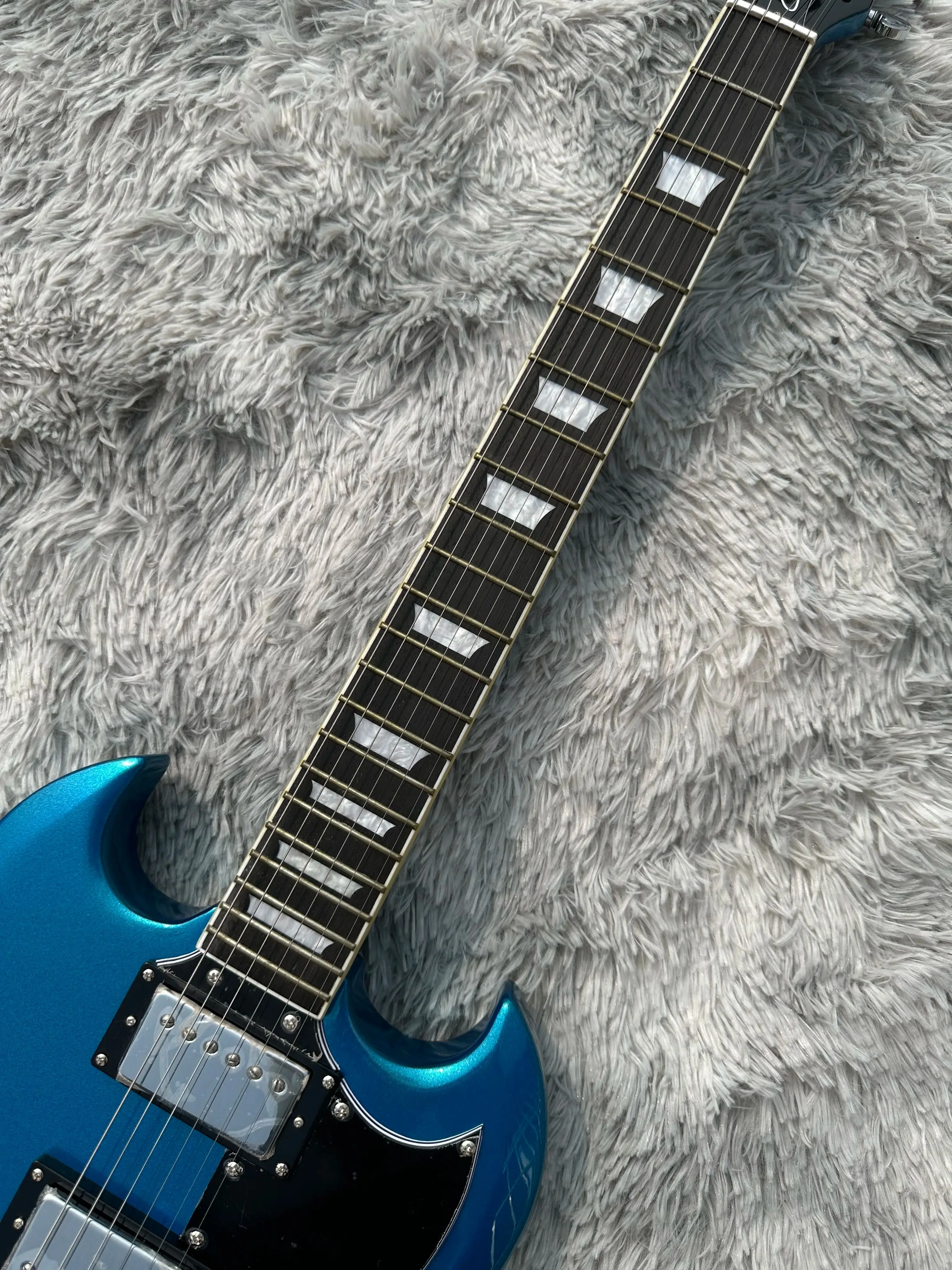 Standard electric guitar, SG electric guitar, flower pot inlay, Blue and silver shimmer, silver vibrato, in stock, lightning pac