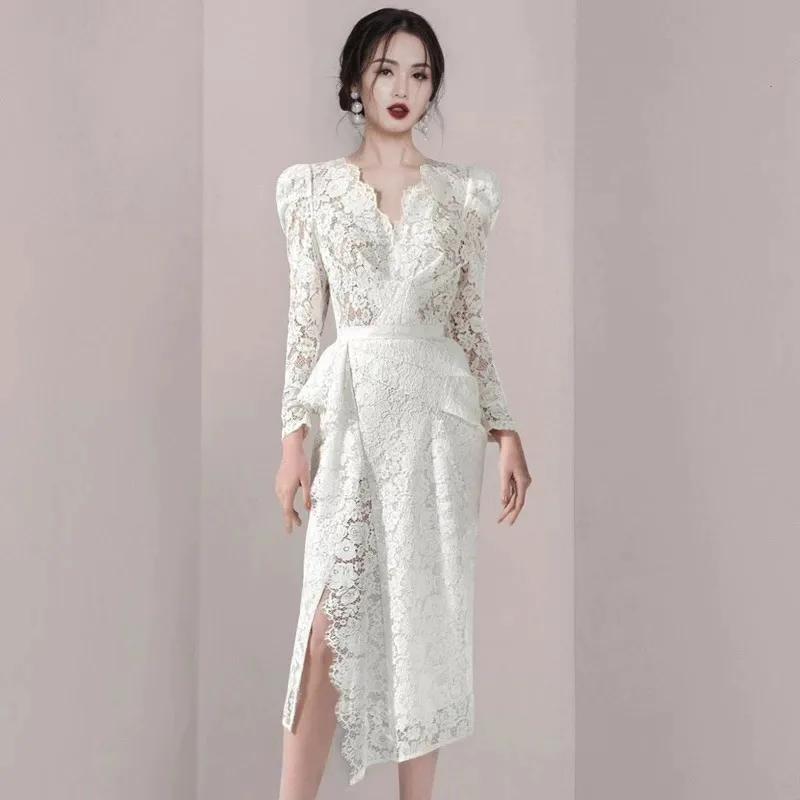 

Ele White Lace V-Ne Dr Women's Luxury High Waist Slim Fit Mid-Length Gown for Wedding Date Cany Par Celebration