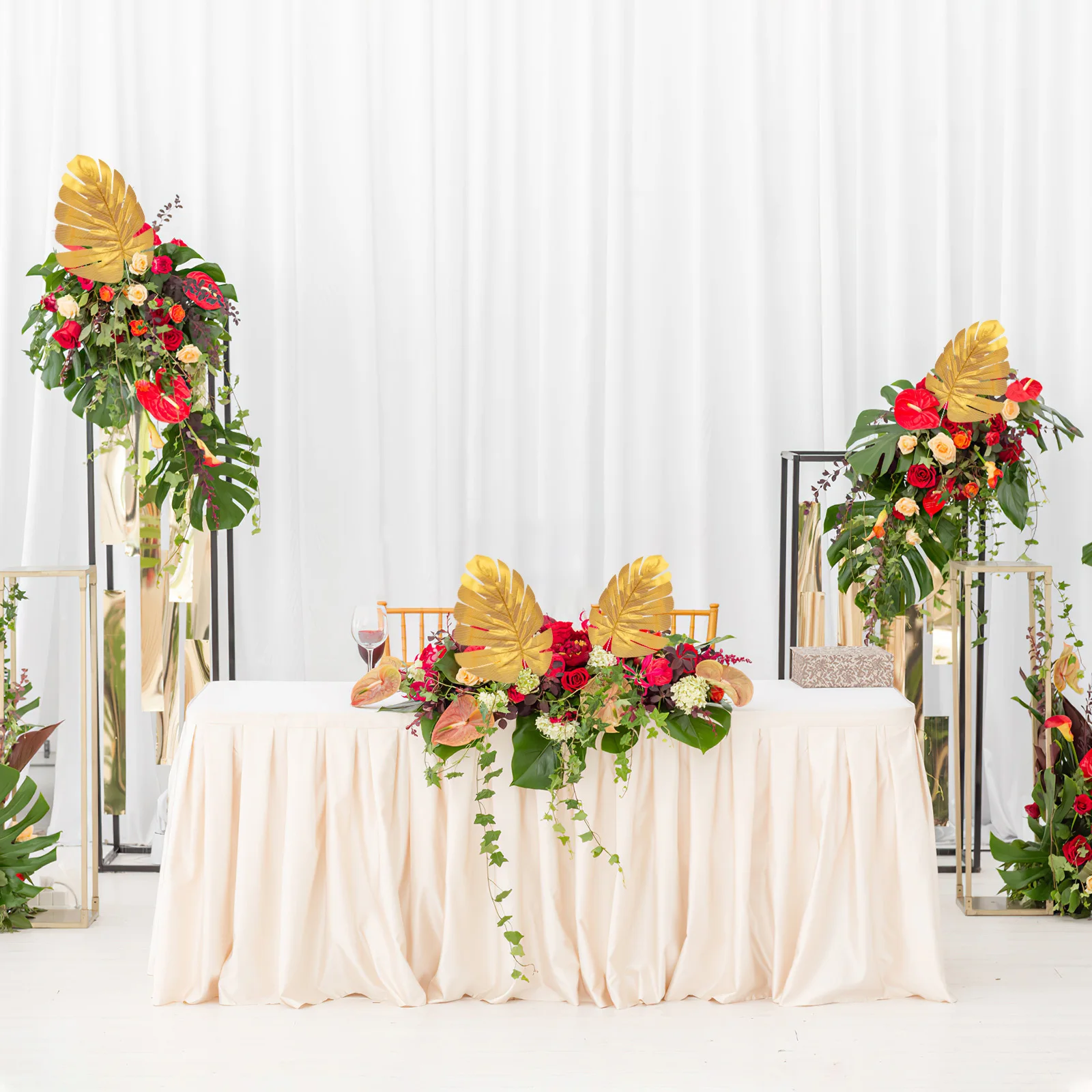 

12pcs Golden Artificial Monstera Leaves Wedding Party Home Decoration Lifelike Simulation Leaves Event Outdoor