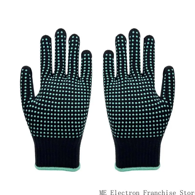 

Silicone Heatproof Grill Gloves with Antislip Design Suitable for Safe Cooking Baking Protective Kitchen and Outdoor BBQ