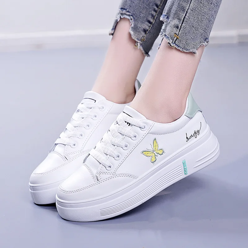 Small white shoes women's new sports casual shoes butterfly embroidery leather students spring autumn platform shoes C1173