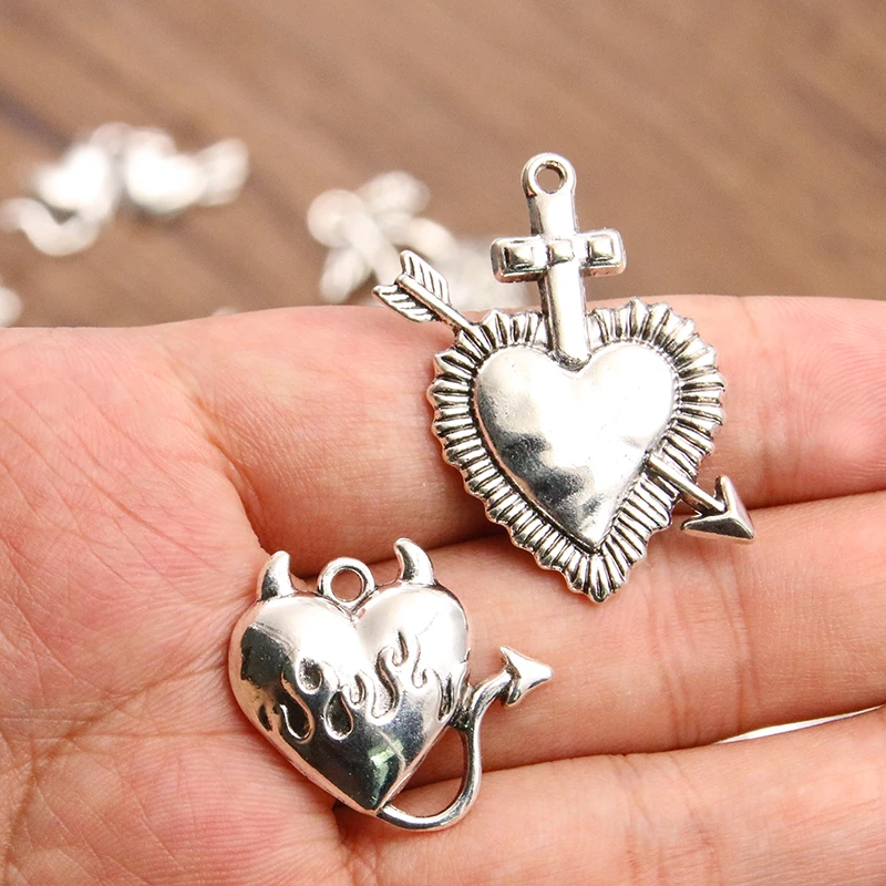 6PCS 26 Styles Mixed Alloy Antique Hollow Heart Skull Love Wing Charms For Jewelry Making DIY Handmade Animal Halloween Pendant