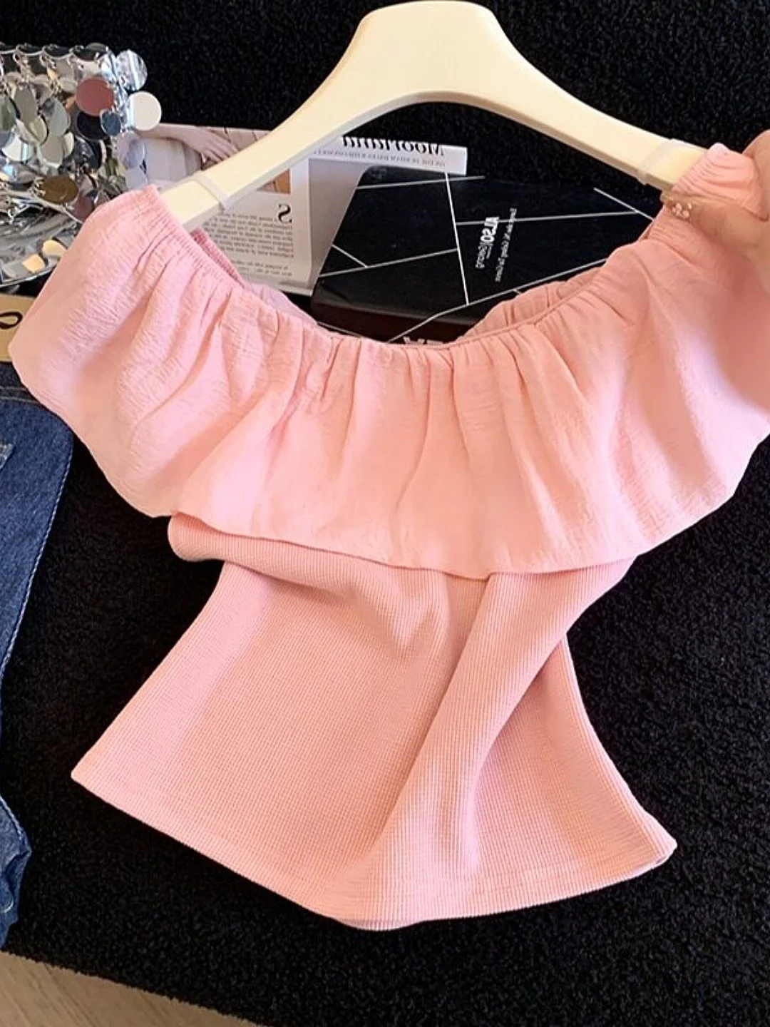

Chic Sweet Style Off-Shoulder Ruffle Sleeveless Slimming Top Women's Summer Dopaamine Fashion Young-looking Blouse