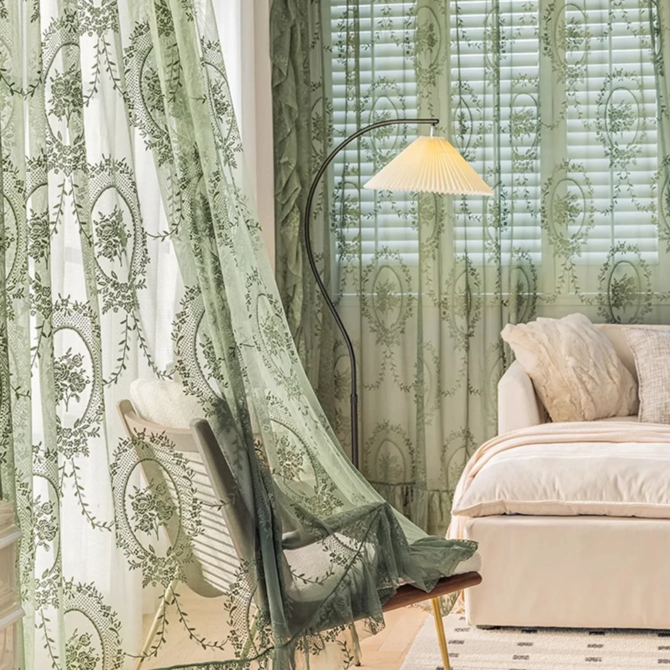 

European-style High-end Embossed Jacquard Yarn Sunshade Window Screen Bedroom Light Transparent Floor-to-ceiling Window