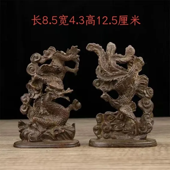 

A pair of high-end dragon and phoenix handicrafts, Dragon and Phoenix Chengxiang