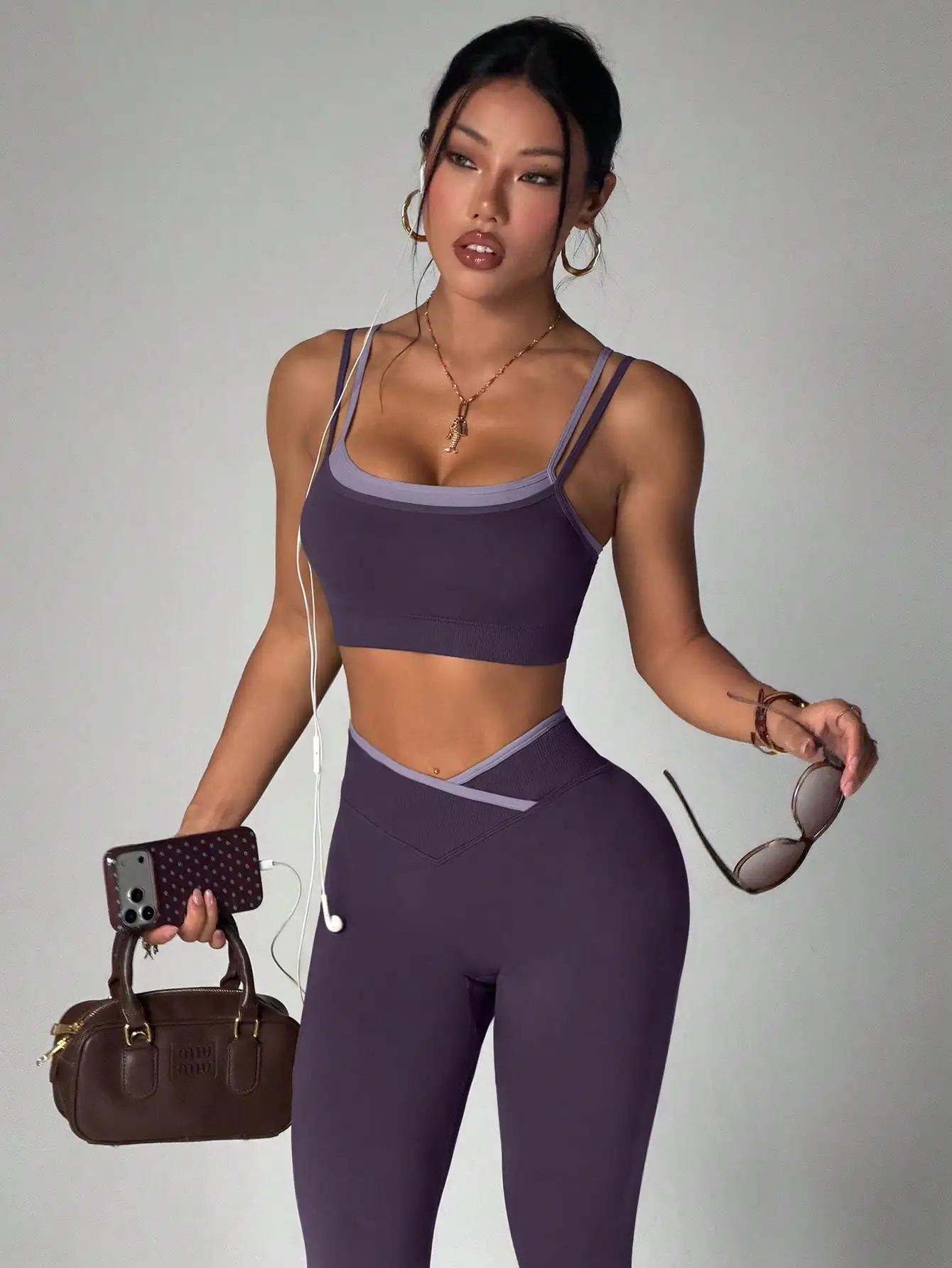 Nahtloses Yoga-Set für Damen, 2-teilig, Sport-BH, High-Waist-Leggings, verstellbare Träger, V-Taille, Po-Lifting, Workout – Detail 13