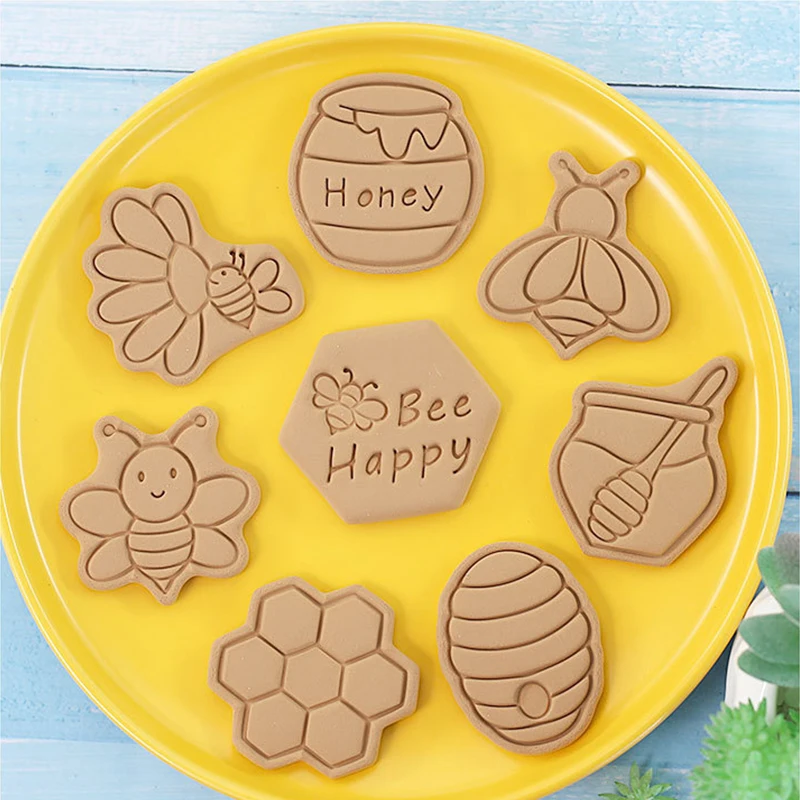 8pcs/set Cartoon Bee Cookie Cutters 3D Bee Honey Biscuit Mold Cookie Stamps Baking Mold DIY Kitchen Baking Tools