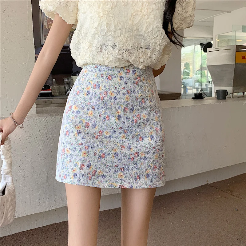 2026 Korean Style Fresh Lace Floral Half Skirt Women's High Waist Slimming Short Skirt Has Inner Shorts Chic Sweet All-season