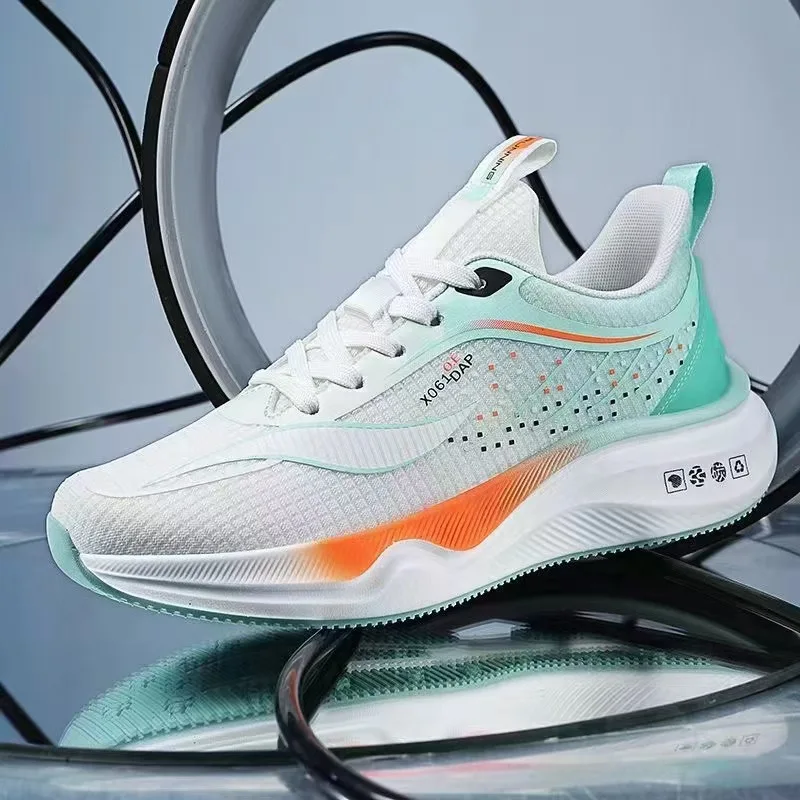 2025 موضة جديدة للرجال وسادة هوائية قابلة للتنفس أحذية رياضية بيضاء المدربين الرجال أحذية رياضية عدم الانزلاق أحذية رياضية