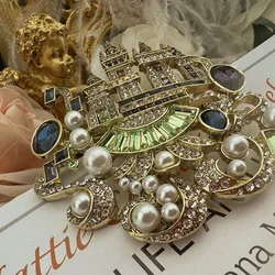 New Charming Pink Castle Palace Pendant Woman's Brooch Pin Crystal Rhinestone
