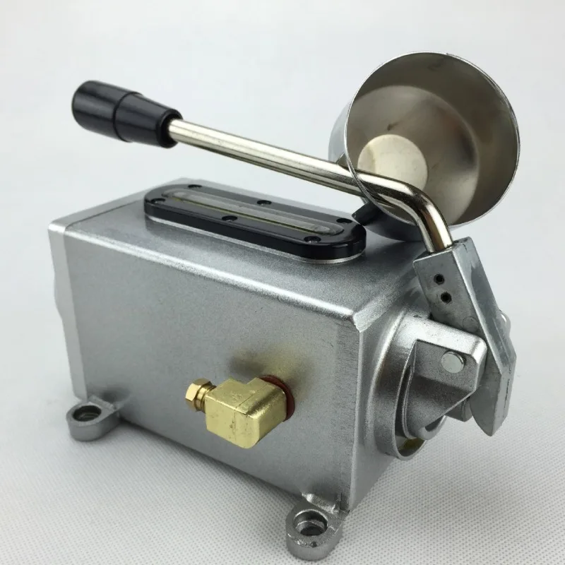 Y-8 Hand Operated Lubrication Pump Metal Base Manual Oiler For Lathe Milling Machine Lubricating