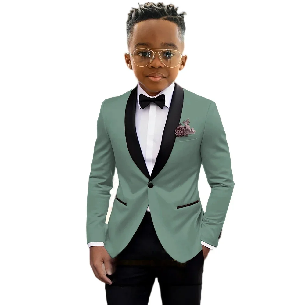 بدلة سهرة بيضاء أنيقة للأولاد مع طية صدر شال أسود لحفلات الزفاف وحفلات أعياد الميلاد طقم بدلة للأولاد أداء البيانو طقم بدلة للأولاد