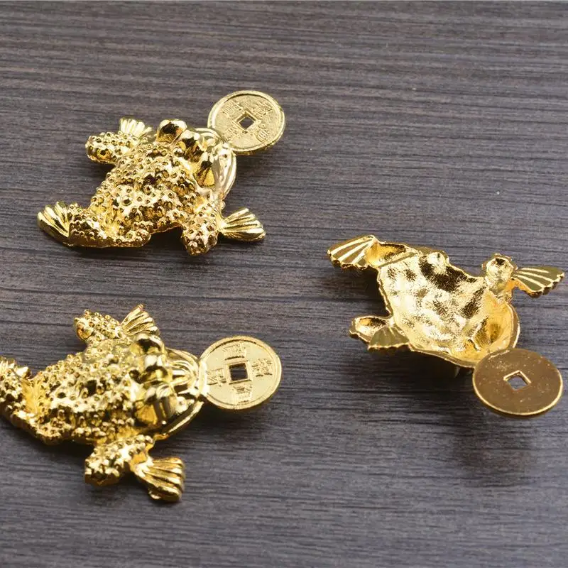 Feng Shui Pocket Toad Keychain 5PCS Lucky Frog Charm for Car Key Ring Purse Pendant Housewarming Gift