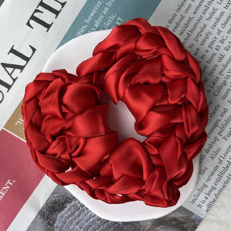 

Handmade Exaggerated Woven Wool Big Flower-Shaped Intestine Hairband for Women Girl Retro Hair Ring 2024 NEW INS Headwear
