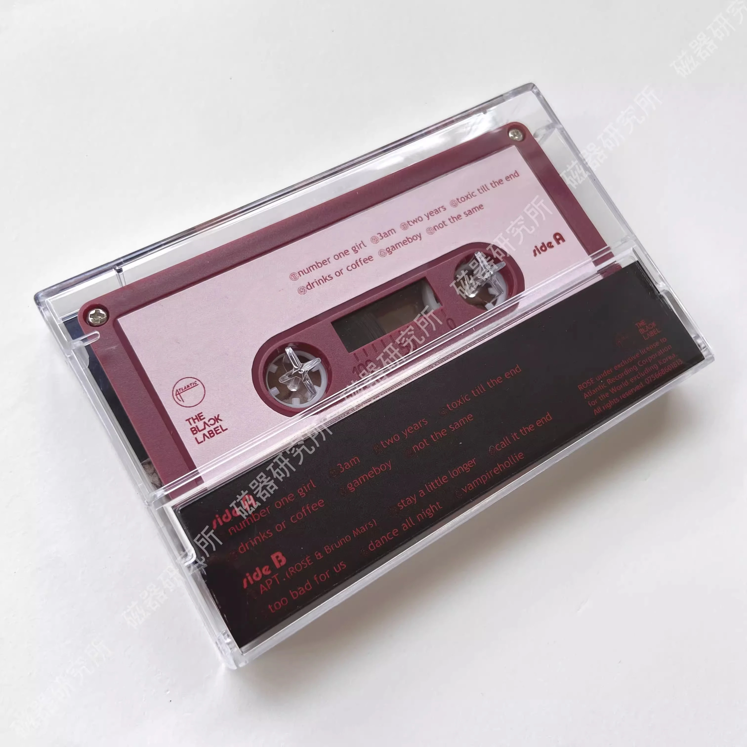 K-pop Girl Idol Groups APT Music Tape Rosie Album Vampirehollie Cassette Cosplay Walkman Recorder Koleksi Kotak Soundtrack Mobil