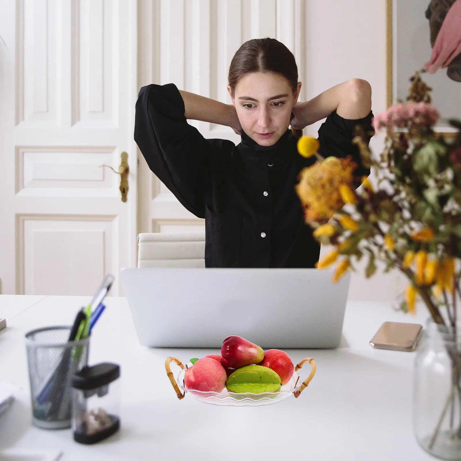 

Fruit Basket Handle Transparent Large Capacity Decorative Living Room Kitchen Fruit Serving Tray Leaf Design Tray