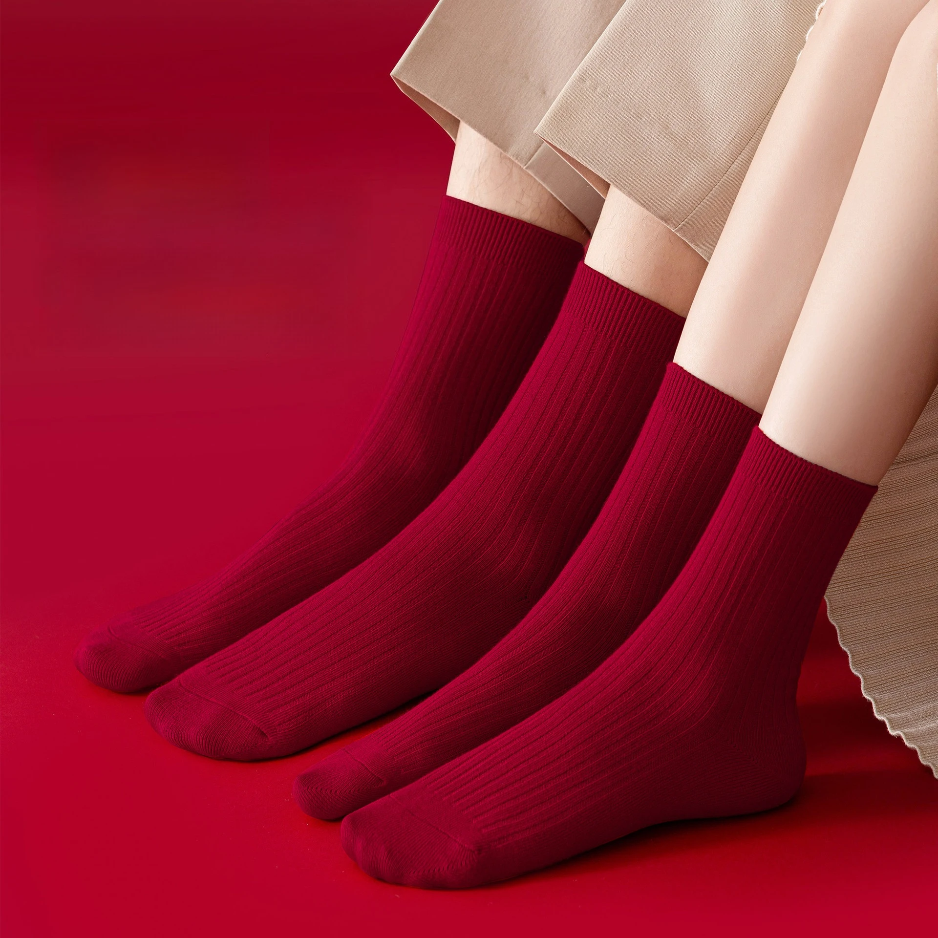 

Red Socks for The Zodiac Year, Men's and Women's Autumn and Winter Mid-calf Cotton Socks, Wedding Couple's Red New Year Socks