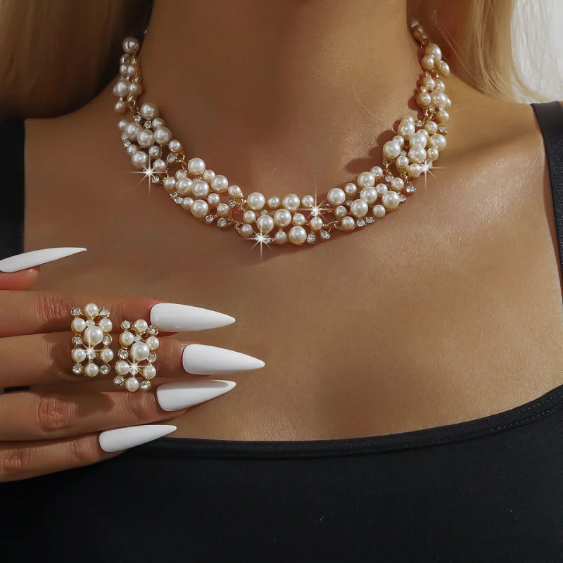 

Diamond-encrusted Pearl Rectangular Stud Earrings Necklace Two-piece Set French Retro Palace Style Choker Light Luxury High-end