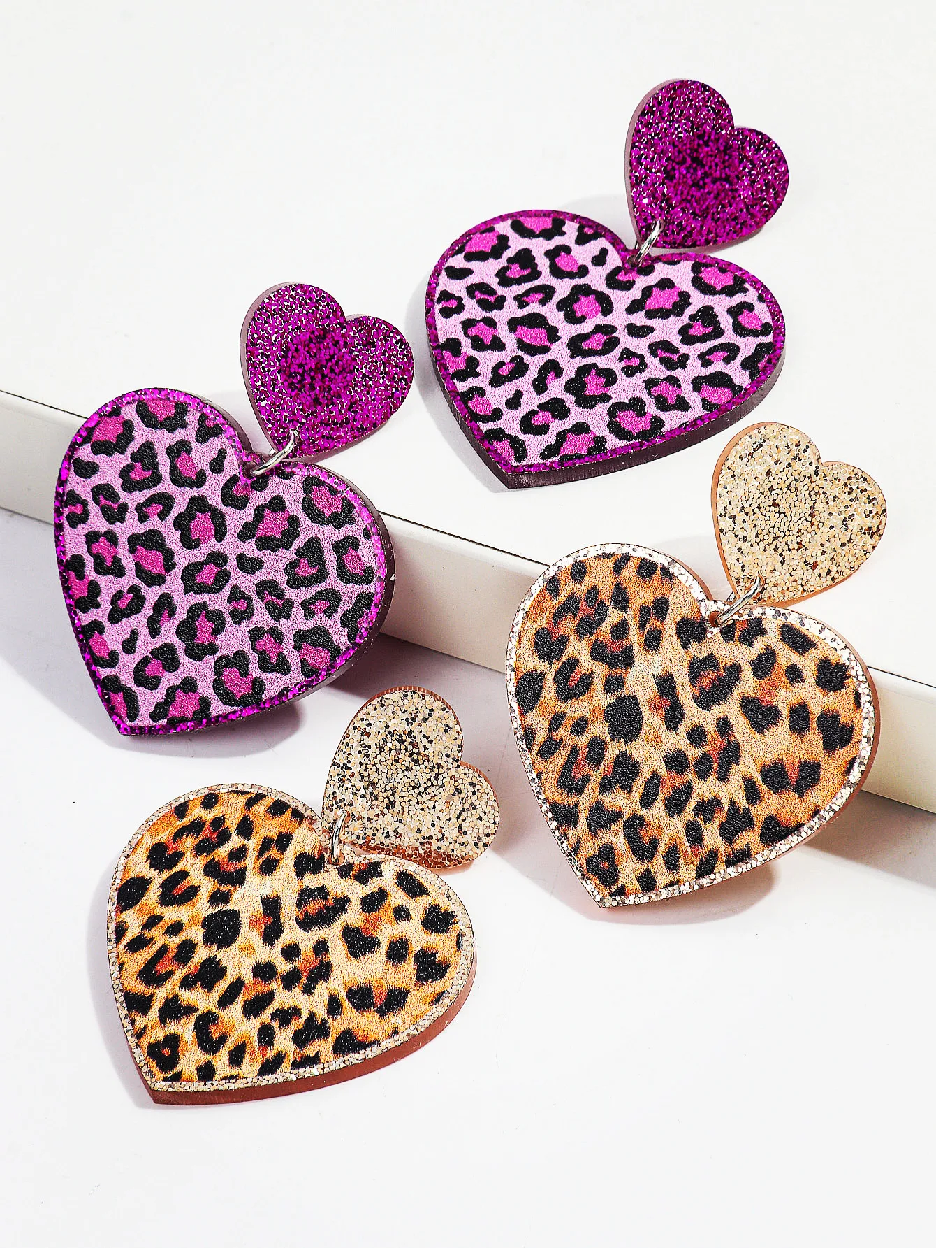 Vintage Acrylic Leopard Heart Dangle Earrings for Women Girls Shiny Geometric Love Leopard Dots Earrings Jewelry Party Gifts