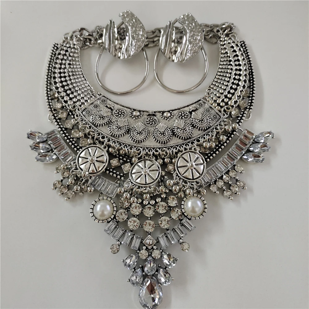 2024 New Indian Vintage Statement Large Collar Necklace Earrings Women Jewelry Set Ethnic Retro Silver Plated Metal Big Necklace