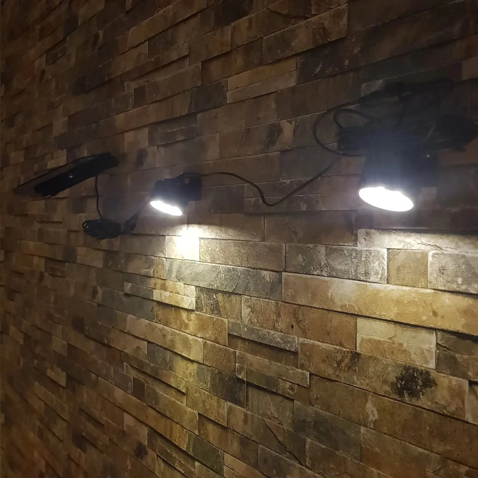 أضواء كاشفة خارجية مقاومة للماء لساحة الحديقة ، مصابيح سبوت الشمسية ، إضاءة ساقطة من ublight ، تشغيل وإيقاف تلقائي ، إرث ، 50X LED