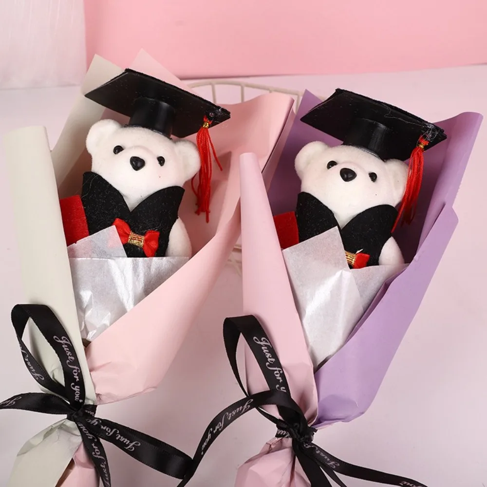 Tierstrauß, schicker Bärenstrauß für den Abschluss, hübsches Cartoon-Doktorbär-Spielzeug, elegantes Abschlussgeschenk zum Valentinstag