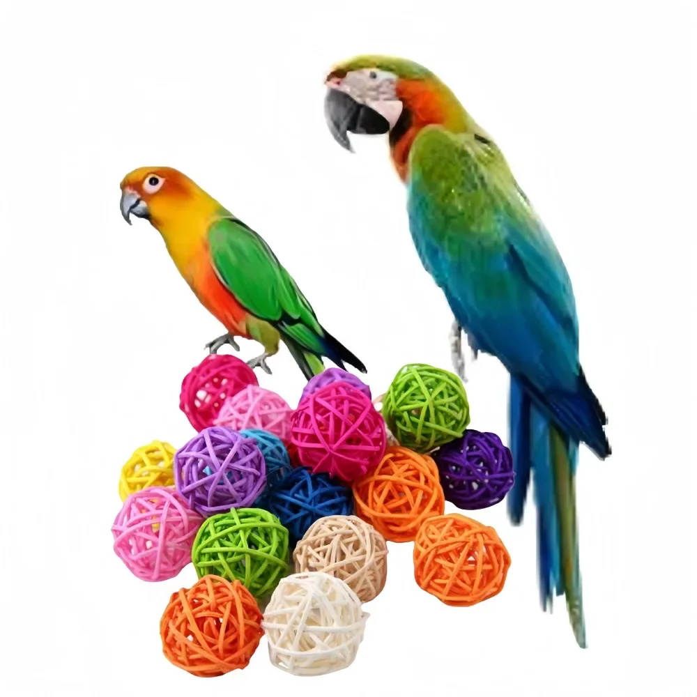 Bird Toys Parrot Training Sepak Takraw Chewing Toy Ball Primary Colorful Pet Bird Interactive Toy Bird Cage Decoration 10pcs/lot