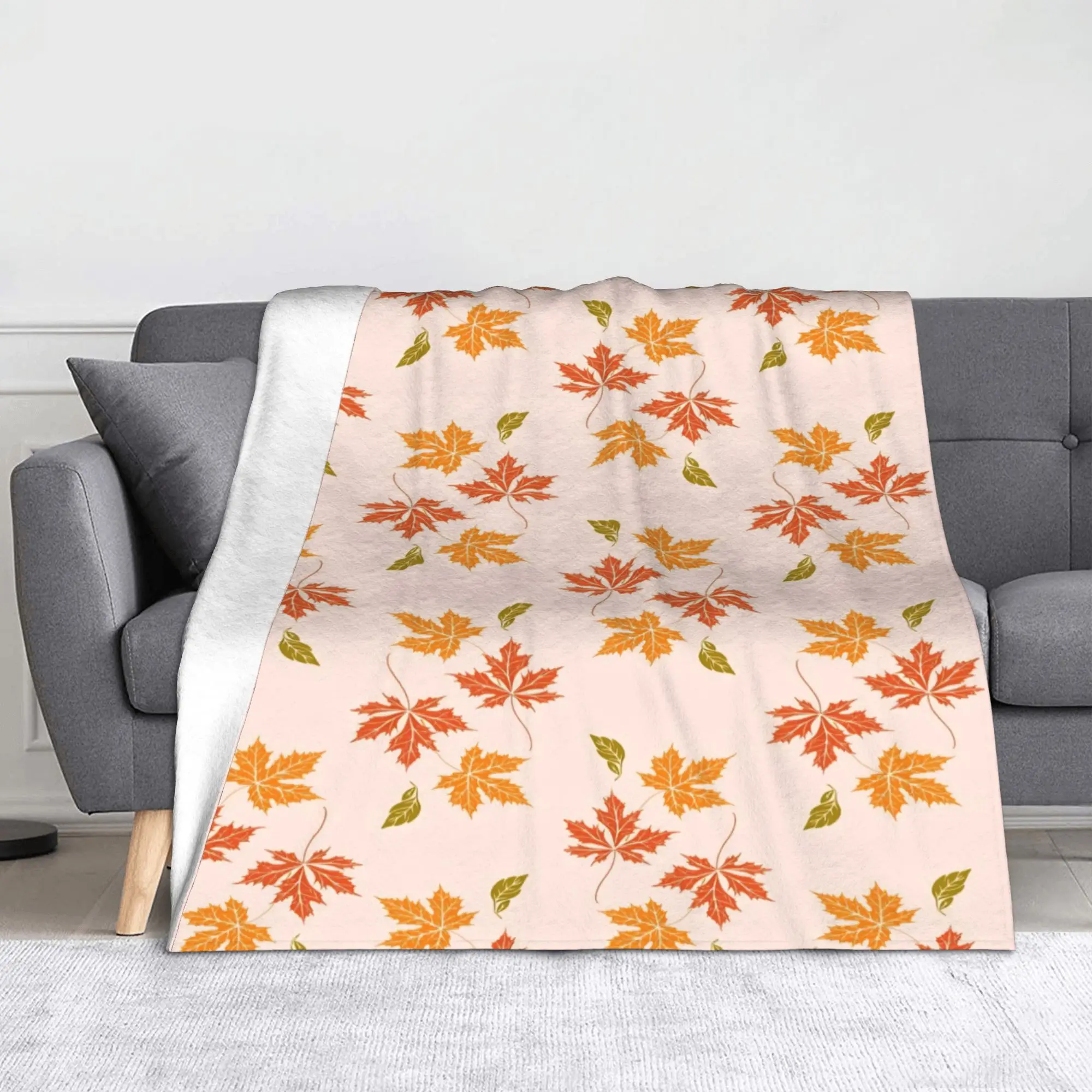 Maple Fallen Leaves Knitted Blankets Flannel Autumn Leaf Lightweight Thin Throw Blanket for Bedroom Sofa Bedroom Quilt