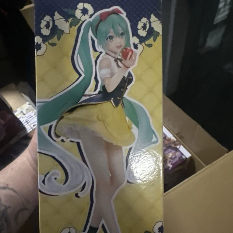 バンダイアクションフィギュア初音ミクかわいい漫画人形コレクション装​​飾子供のおもちゃギフト PVC モデルデスクトップ装飾品