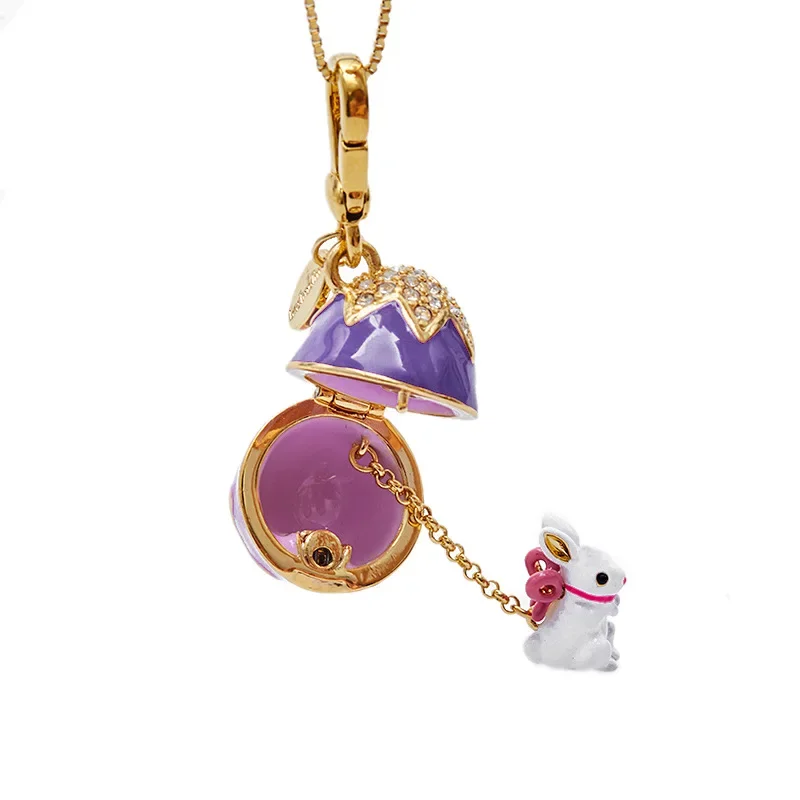 

Europe and The United States Sweet and Exquisite Crystal Inlay Can Open Easter Bunny Eggs Fashion Joker Pendant.