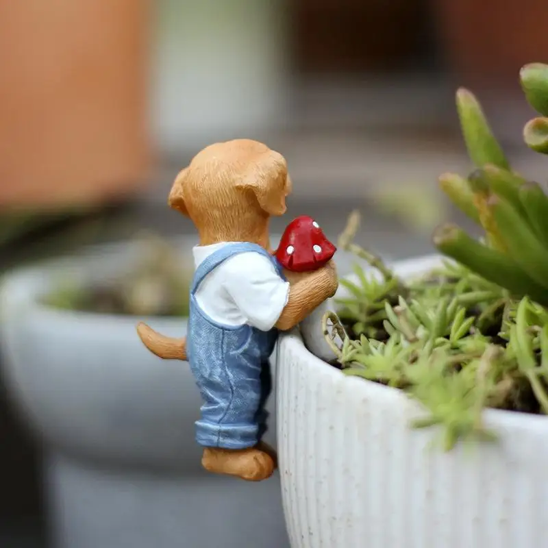 *Cute Hanging Dog Figurine Flower Pot And Vase Hugger Resin Dog Bonsai Terrarium Edge Decor Planter Pot Hanger Garden Ornaments view 5