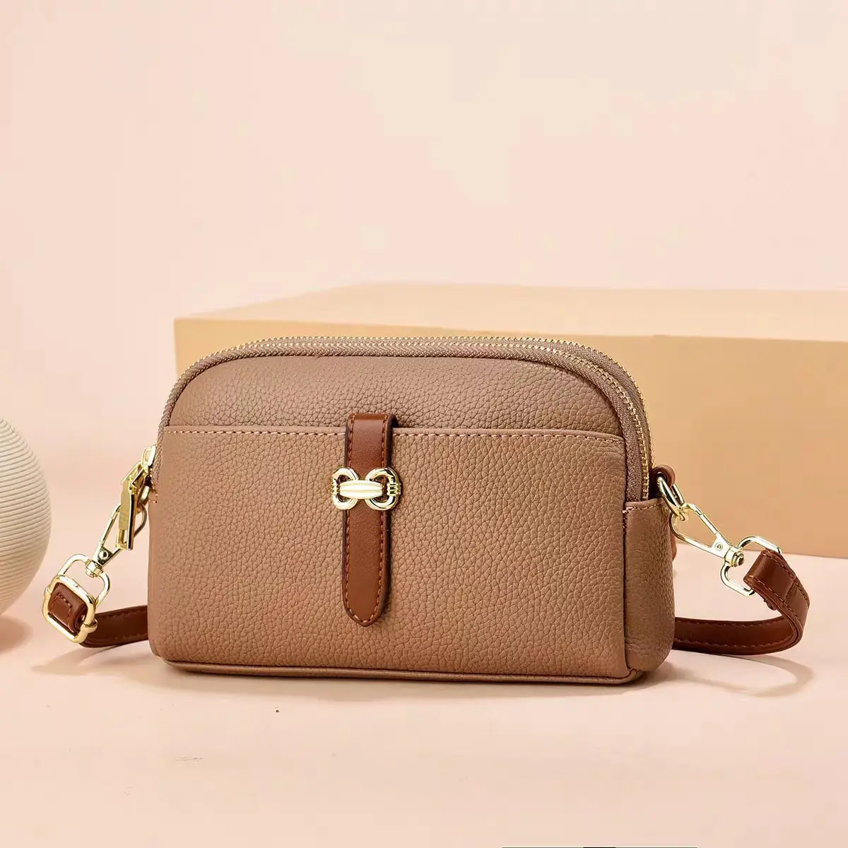 

mat Soft Leather Large Capaci Lightweight Summer 2025 Handbag Women's Single oulder Crossbody Trendy Handbag