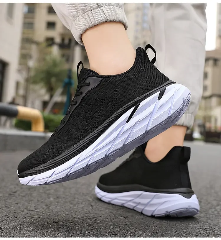 New Fashion Flying Weaving Breathable Lightweight Running Shoes Outdoor Antiskid Casual Shoes 39-45