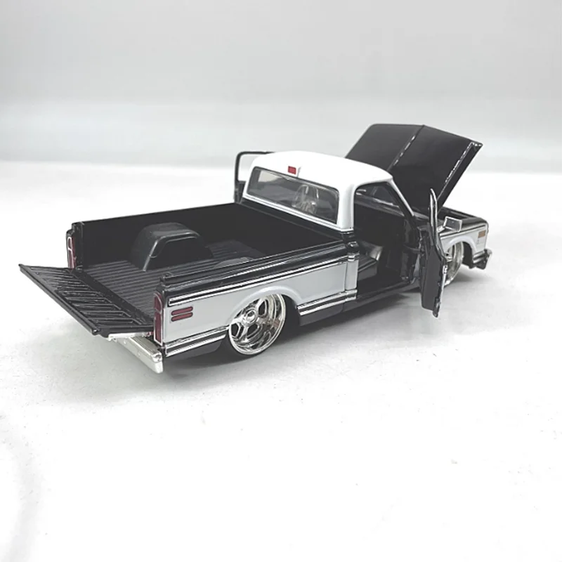 Jada 1:24 schaal 1972 pick-up legering simulatie automodel statische collectie versierd vakantiegeschenken speelgoed souvenir cadeau