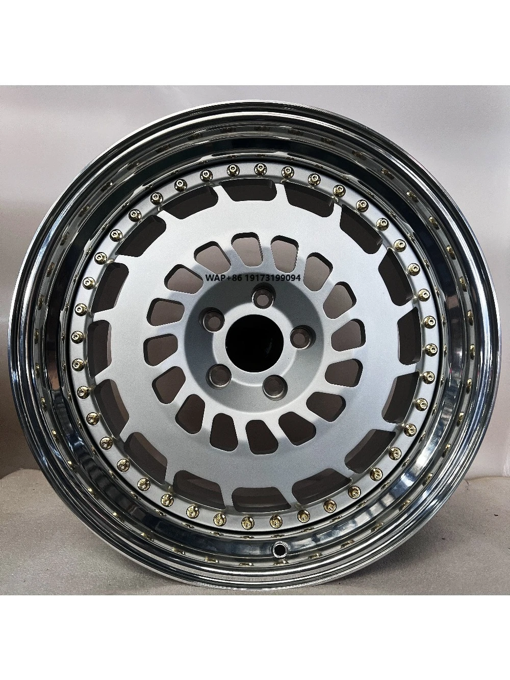 

Wholesale D0538 Car Wheel Hub Mighty Front Wheel Hub Forged Aluminium Alloy Bronze Finish New Condition ET 30mm