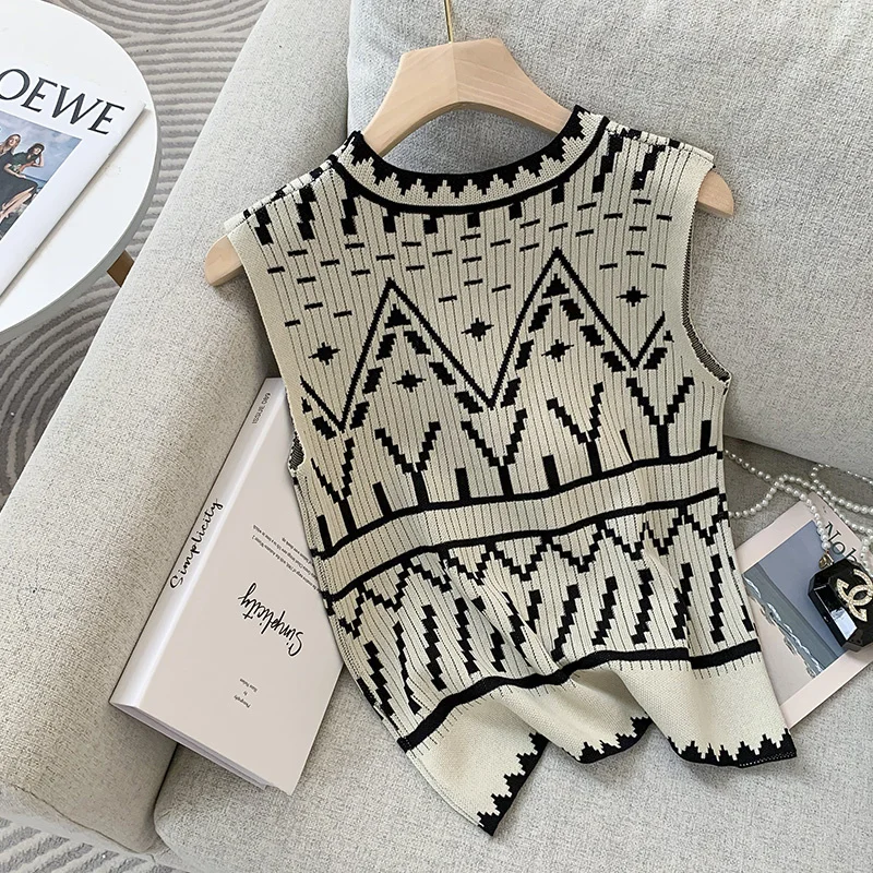 2023 Summer Sleeveless Slim Knit Vest Crop Tops Women Jacquard O-neck Vintage Chic Sweater Vests Knitwear Fashion Female Jumpers