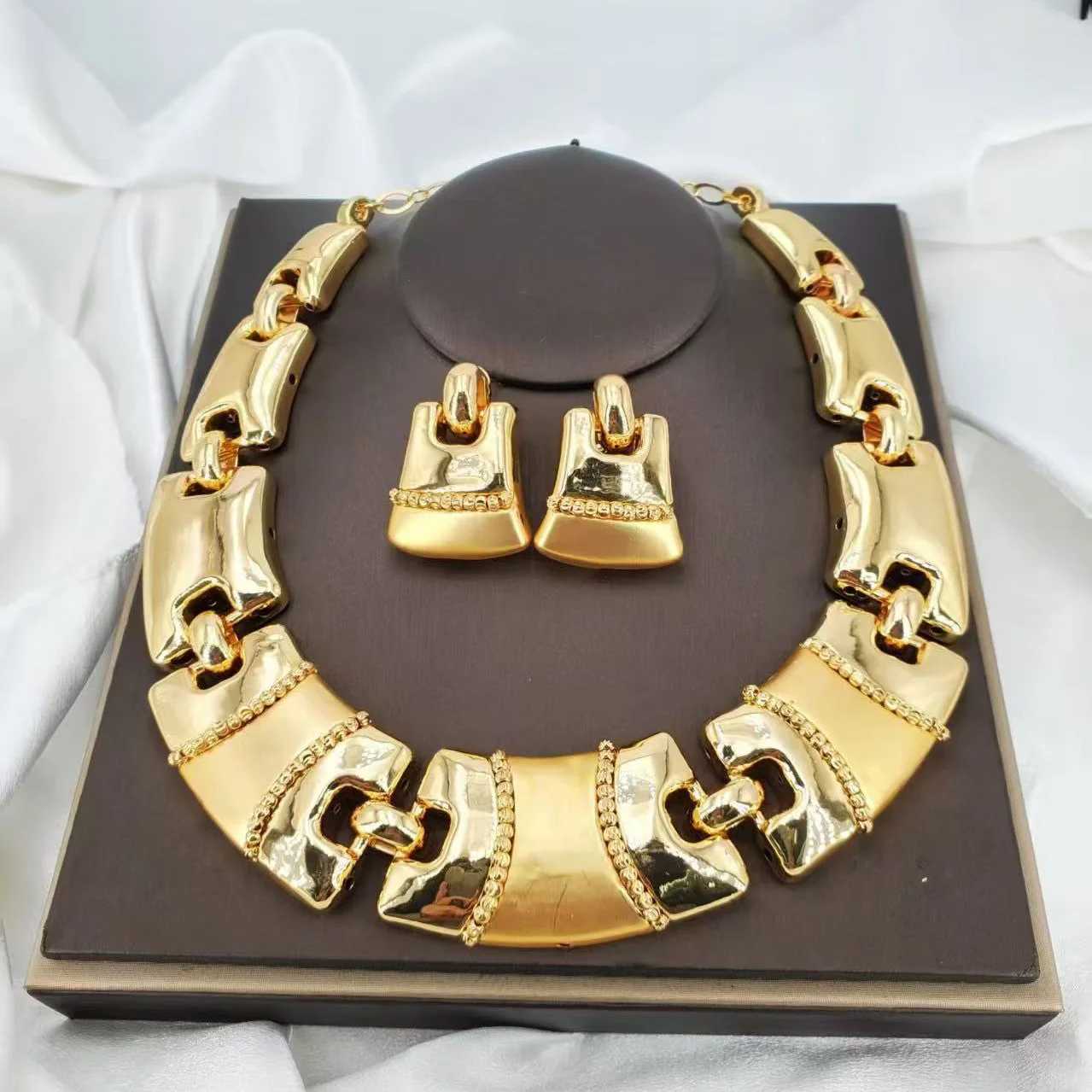 

Простой блестящий геометрический легкий комплект ювелирных изделий, популярное очаровательное позолоченное ожерелье, браслет, серьги, кольцо, 4 шт., ювелирные изделия