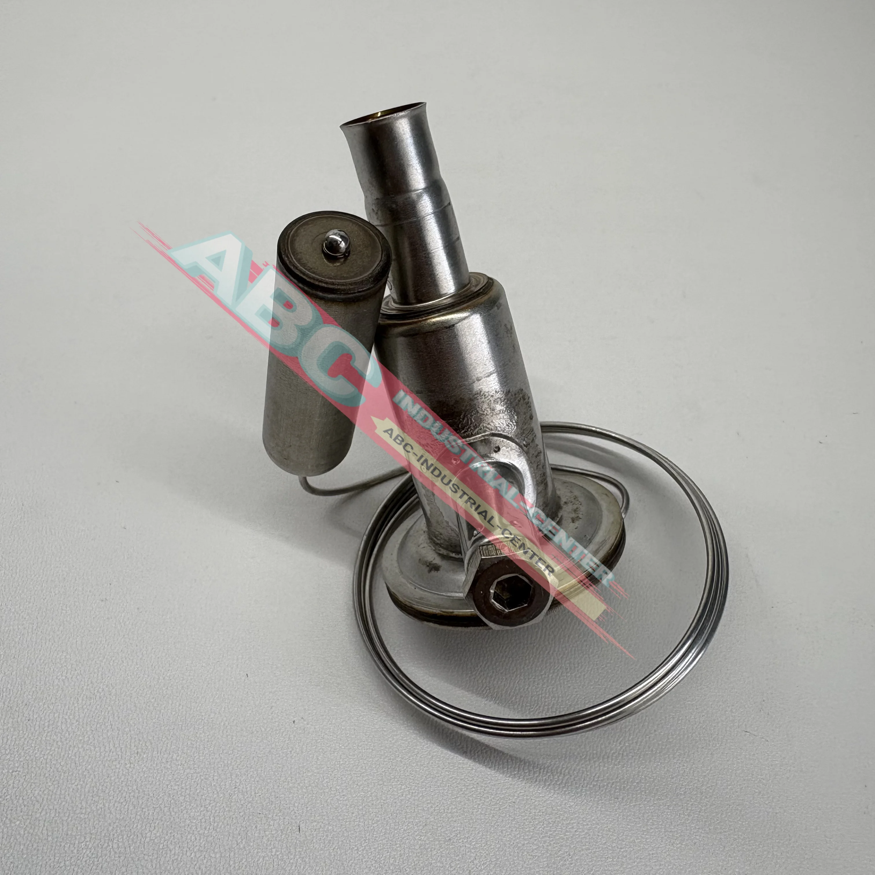 

068U2951 TUH R404A-R507 Термостатический расширительный клапан 100% НОВЫЙ