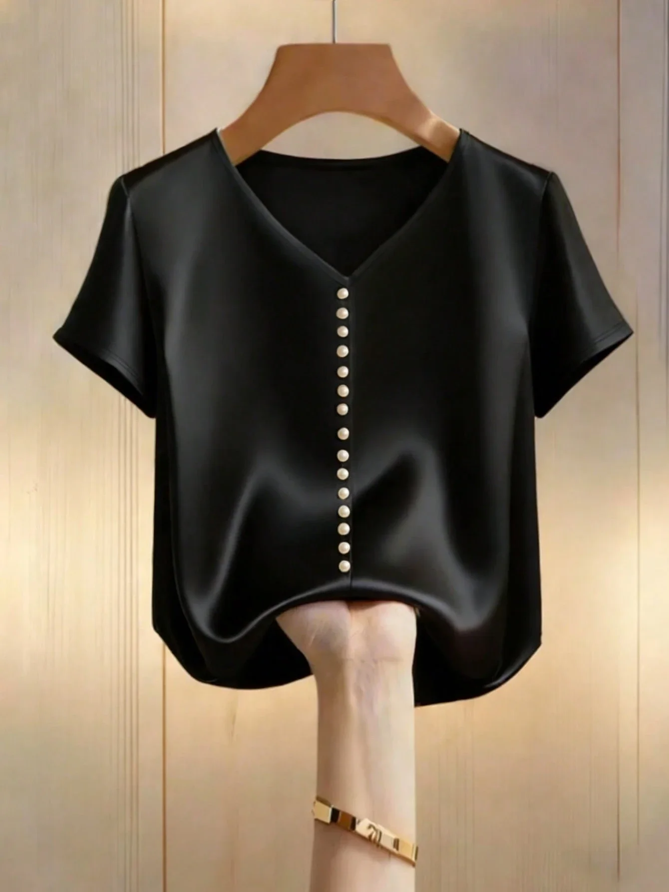 

Women V-Neck Short Sleeve Pearl Button Cropped Blouse Black Loose Top