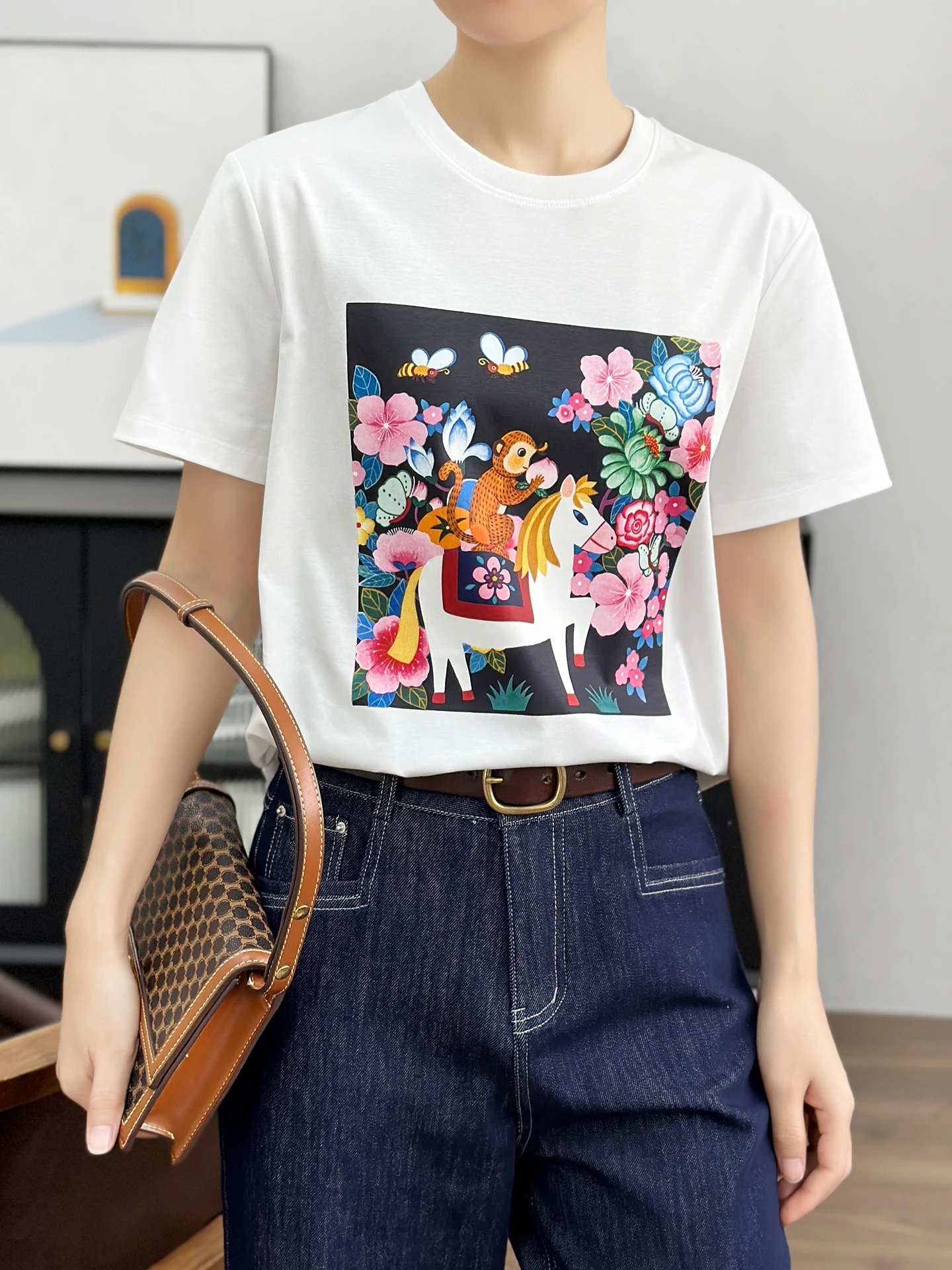 

Soft Comfortable round Ne ort Sve T-irt Women's Long Velvet Cotton Print White Top Gentle Sle Spring Season Casual...