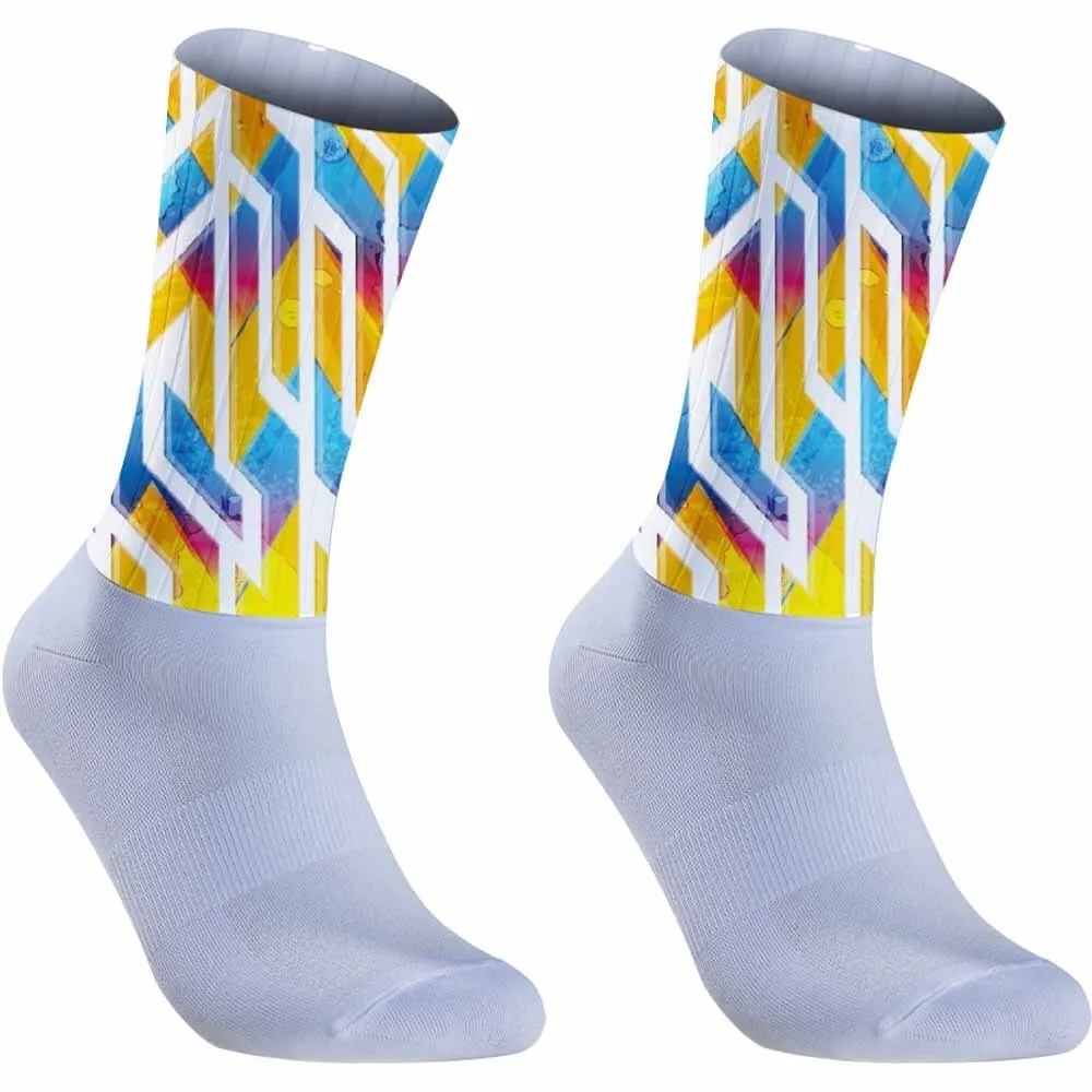 

Новые яркие велосипедные носки с геометрическим рисунком 2025 года. | Ослепительные узоры, Будь Фокусом на дороге